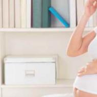 Кружиться голова во время беременности – причины и что делать