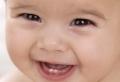 Зачем ребенку дарят серебряную ложку на первый зуб: традиционный обычай и современные подарки Чем покрывают серебряные ложки