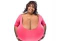 Femei cu sâni uriași (21 de fotografii)