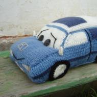 Do-it-yourself Lightning McQueen: opțiuni pentru o mașină de croșetat și tricotat Tricotați o mașină cu ace de tricotat cu o descriere